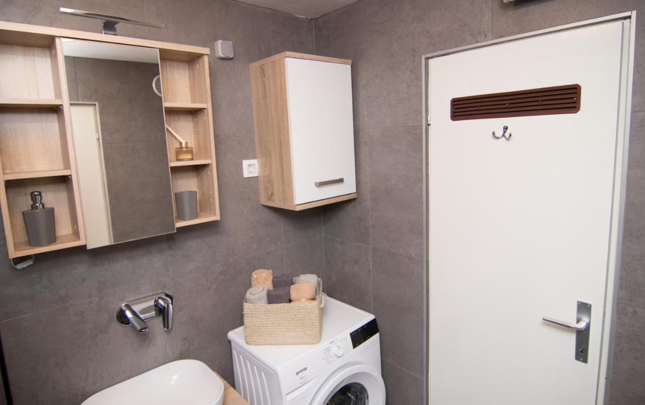 Valkane Beach Studio Apartment Pula Extérieur photo